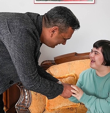 ozel-bireylere-dogum-gunu-surprizi.jpg