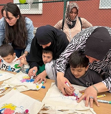ozel-cocuklar-gonullerince-eglendi.jpg
