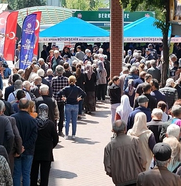 ozlem-cercioglu-ata-tohumlarina-sahip-cikiyor.jpg