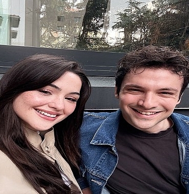 prime-video-ahmet-haktan-zavlak-ve-derya-pinar-akin-basrollerini-paylastigi-0000-kilometre-filminin-kamera-arkasi-goruntulerini-paylasti.jpg