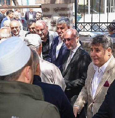 selcukluda-geleneksel-cuma-bulusmalari-suruyor.jpg
