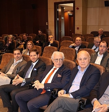 tekstil-sektorunde-abd-pazarinda-avantaj-ariyor-yeni-vergi-duzenlemeleri-ve-uzak-ulkeler-stratejisi-masada.jpg