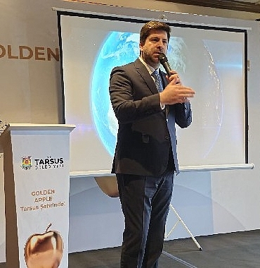 turizmin-oscari-altin-elma-tarsus-kentine-veriliyor.jpg