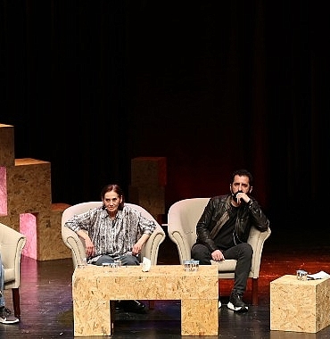 usta-oyuncu-nur-surer-ve-mukadderat-film-ekibi-kucukcekmecede.jpg
