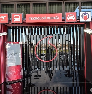 vodafone-business-tech-connectte-gelecegin-teknoloji-cozumlerini-lanse-etti.jpg