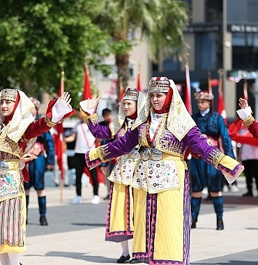 19-mayis-ataturku-anma-genclik-ve-spor-bayrami-narliderede-de-resmi-torenlerle-kutlandi.jpg