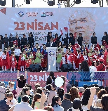 avcilarda-ertelenen-bayram-buyuk-bir-coskuyla-kutlandi.jpg