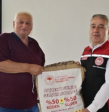 aycicegi-ureticilerine-yerli-tohum-destegi.jpg