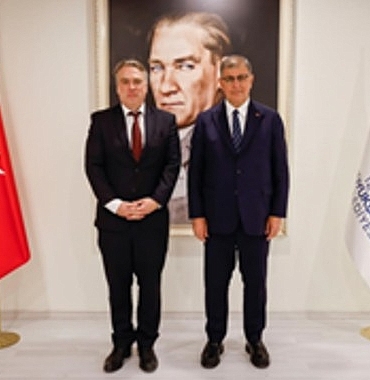 baskan-tugay-ab-delegasyonuna-izmirin-iklim-notr-calismalarini-anlatti.jpg