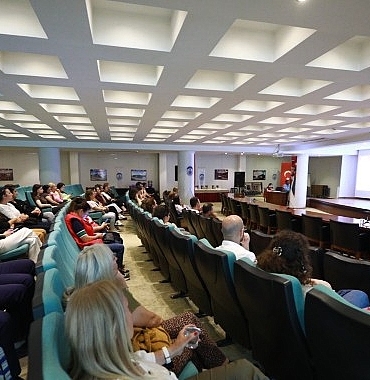 belediye-emekcilerine-kadina-yonelik-siddet-semineri.jpg