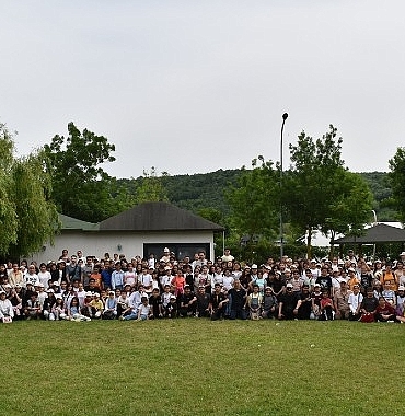 bilge-nesil-ile-doganin-kucaginca-harika-bir-piknik.jpg
