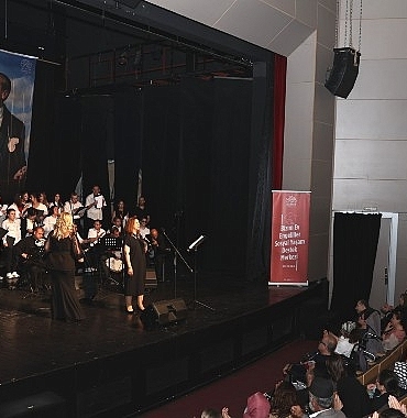 bizim-evden-yesilcam-sarkilari-konseri.jpg