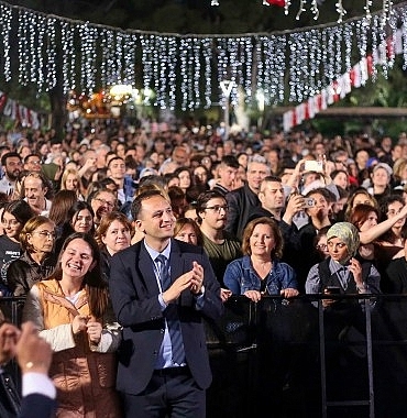 bornovada-19-mayis-coskusu-genclik-festivali-ile-zirveye-cikacak.jpg