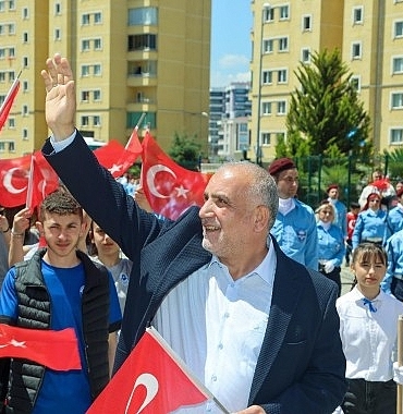 canikte-19-mayis-coskusu-sokaklara-tasti.jpg