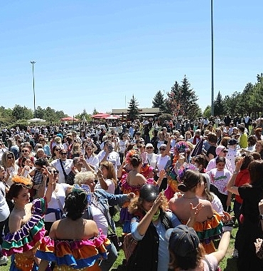 cankayada-hidirellez-coskusu-cankaya-evleri-bahar-piknigi.jpg