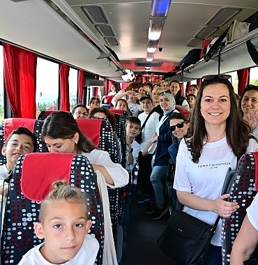 cksm-ogrencileri-zorlu-psmde-cumhuriyetin-buyuleyici-hikayesini-izledi.jpg
