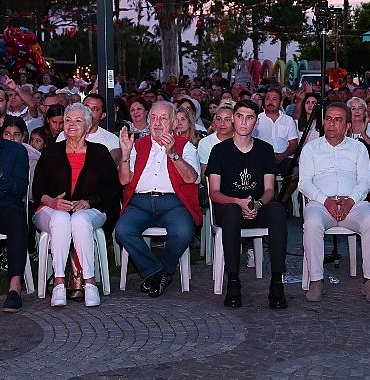 dev-orkestradan-muhtesem-konser.jpg