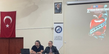 ege-universitesi-2-uluslararasi-turan-film-festivalinde-sahne-genc-yonetmenlerin.jpg