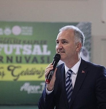 engeller-sahada-asildi-futsal-turnuvasinda-dostluk-kazandi.jpg