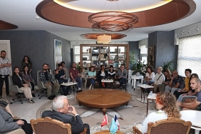 fransadan-gelip-niluferin-saglikli-gida-politikalarini-incelediler.jpg