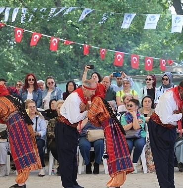 hidirellez-coskusu-bu-kez-bayraktarda-yasandi.jpg