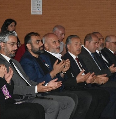istanbulun-fethinin-572-yil-donumu-kutlandi.jpg
