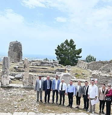 iv-uluslararasi-foodfest-gastronomi-festivali-domates-hasadi-ile-basladi.jpg