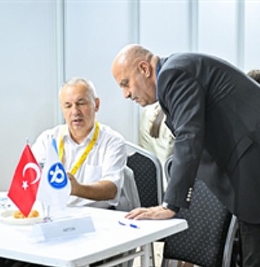 izmir-temiz-enerji-alaninda-uluslararasi-bulusmalara-ev-sahipligi-yapti.jpg