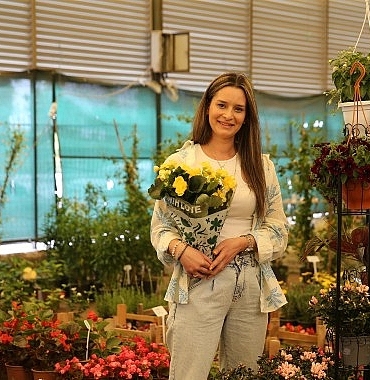 karsiyaka-cicek-festivali-binlerce-doga-tutkununu-bulusturdu.jpg
