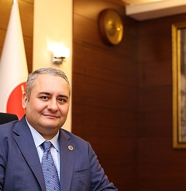kecioren-belediye-baskani-mesut-ozarslanin-19-mayis-ataturku-anma-genclik-ve-spor-bayrami-kutlama-mesaji.jpg