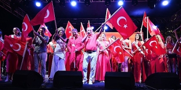 kemerde-19-mayis-coskusu-ikilem-kemerde-konser-verdi.jpg