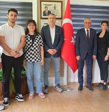 kemere-cocuklar-ve-yetiskinler-icin-tiyatro-oyunlari-geliyor.jpg