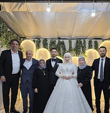 kocamandan-yagmur-altinda-horon.jpg