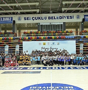 konya-buyuksehir-geleneksel-cocuk-oyunlari-il-finalinde-basarili-ogrencilere-odulleri-verildi.jpg