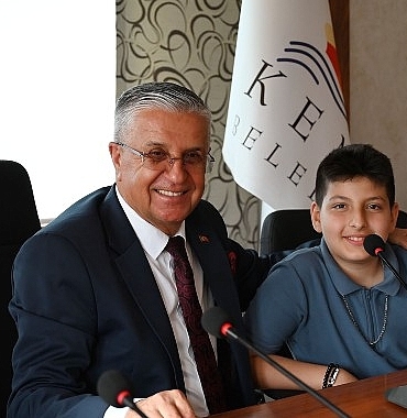 kuzdere-halkindan-baskan-topalogluna-tesekkur.jpg