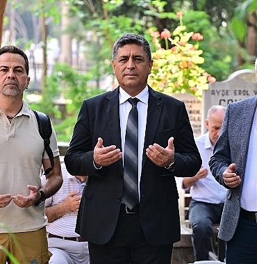 manisa-tarzani-ahmet-bedevi-mezari-basinda-anildi.jpg