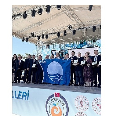 mavi-bayrak-en-iyi-cevre-egitim-ve-bilinclendirme-etkinlikleri-odulu-setur-marinalarinin.jpg