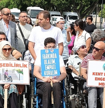 ozel-bireylerden-cok-ozel-gosteri.jpg