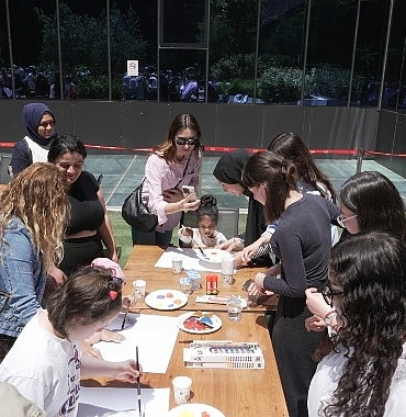 ozel-egitim-ogrencileri-istinye-universitesinin-senliginde-bulustu.jpg