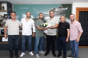 sendikadan-baskan-erman-uzuna-tesekkur-ziyareti.jpg