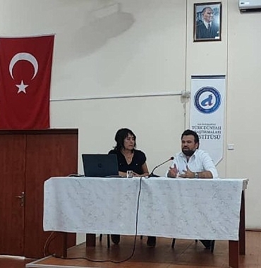 turk-dunyasindan-seckin-eserler-izleyiciyle-bulustu.jpg