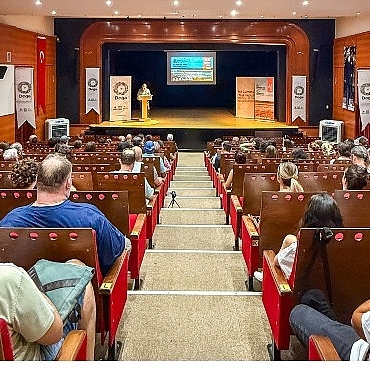 22-turkiye-kus-konferansi-izmirde-gerceklesti.jpg