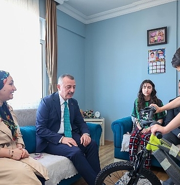 baskan-buyukakindan-ev-ev-bayram-mutlulugu.jpg