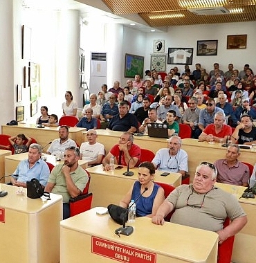 baskan-devecilerden-halkci-ve-uretim-odakli-karar.jpg