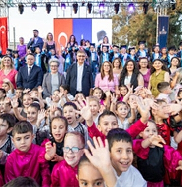 baskan-tugaydan-yuvamiz-izmir-mujdesi.jpg