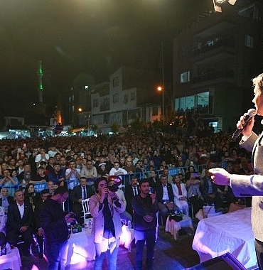 baskan-zeyrek-alasehir-uluderbentte-kiraz-festivali-coskusuna-ortak-oldu.jpg