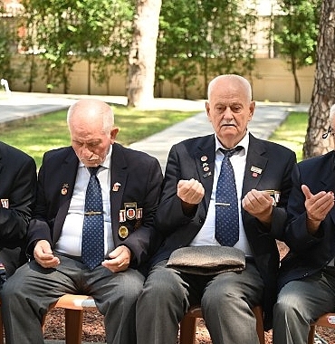 buyuksehir-sehit-ve-gazi-ailelerini-kurban-bayraminda-yalniz-birakmadi.jpg