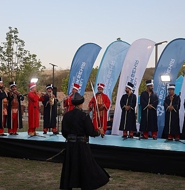 derince-saglikli-yasam-parkinda-muzik-dolu-aksam.jpg