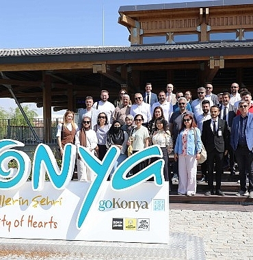 filipinlerden-gelen-turizm-heyeti-konyayi-kesfetti.jpg