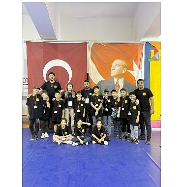 genc-komek-ogrencileri-4-tazof-kulupler-turnuvasinda-turkiye-sampiyonu-oldu.jpg